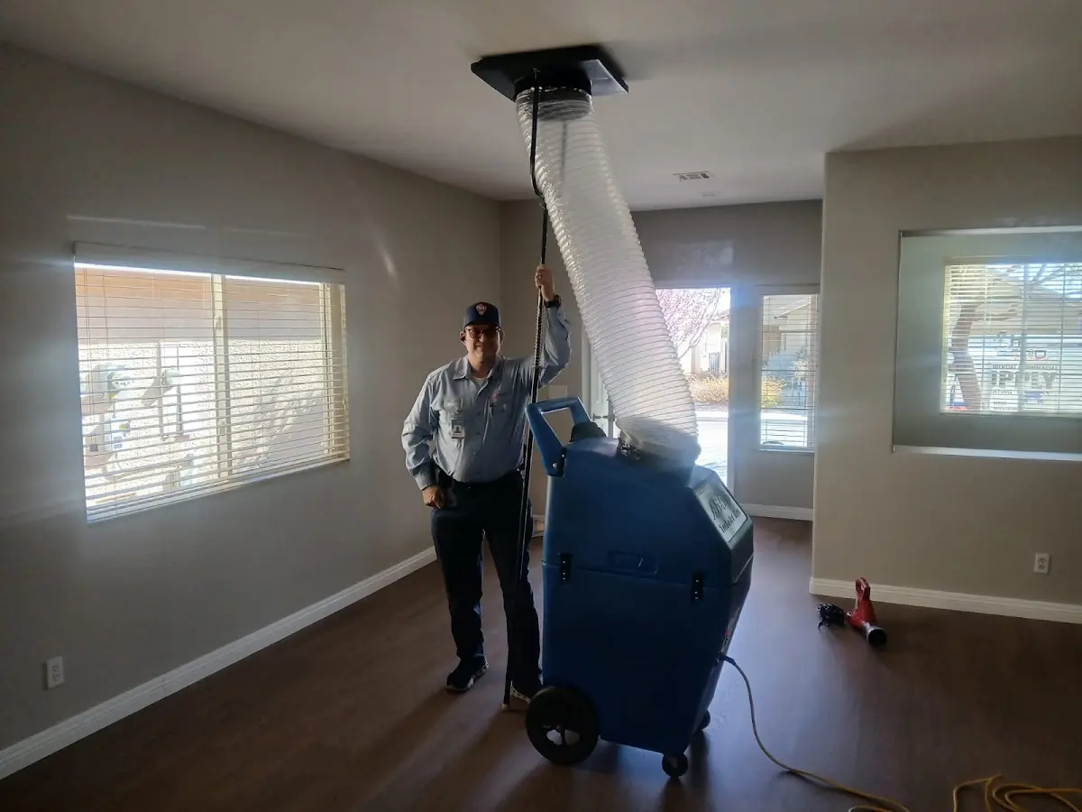 Professional Emergency HVAC Repair work inside a Los Alamitos home